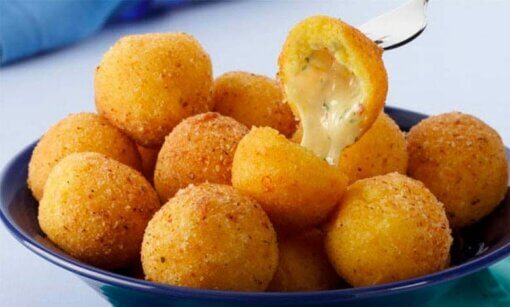 Bolinho de Queijo